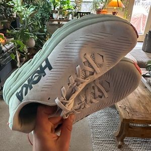 Hoka Rincon 3 size 9 women’s.